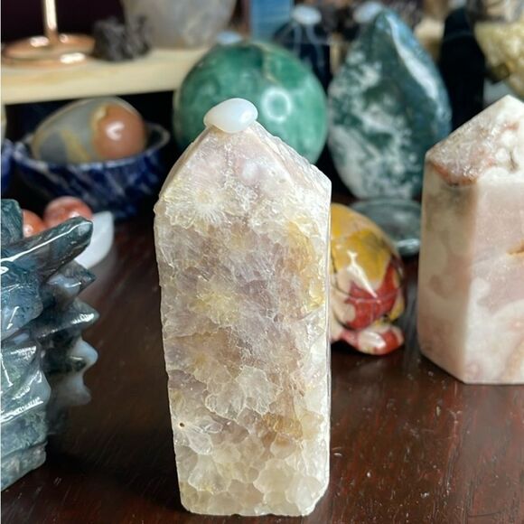 Pink Amethyst Tower Point druzy Quartz flowers - Picture 1 of 1